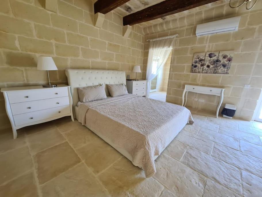 Farmhouse Villa With Large Pool And Garden In Gozo Għarb Eksteriør bilde