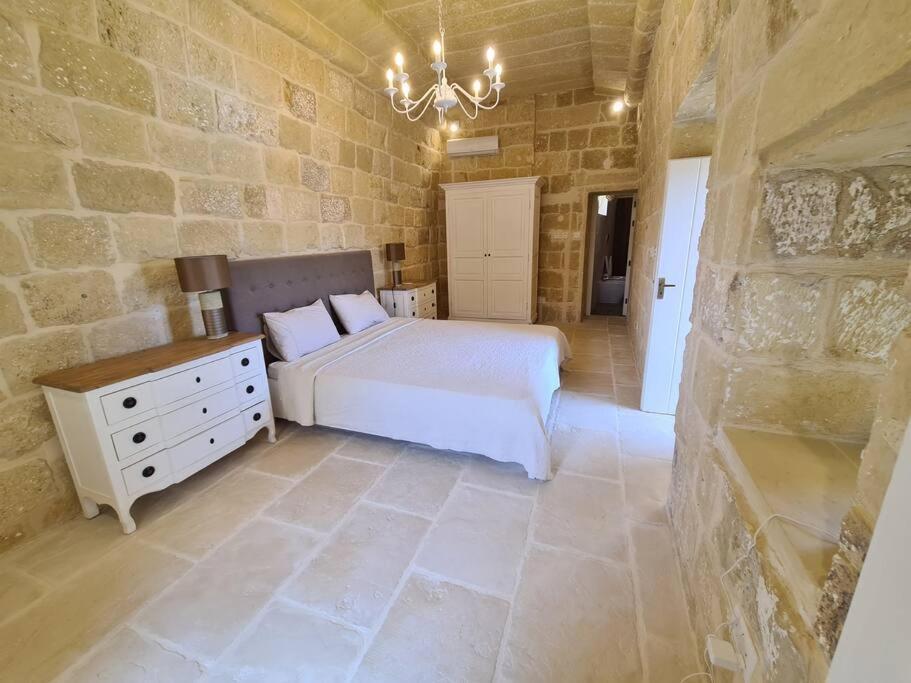 Farmhouse Villa With Large Pool And Garden In Gozo Għarb Eksteriør bilde