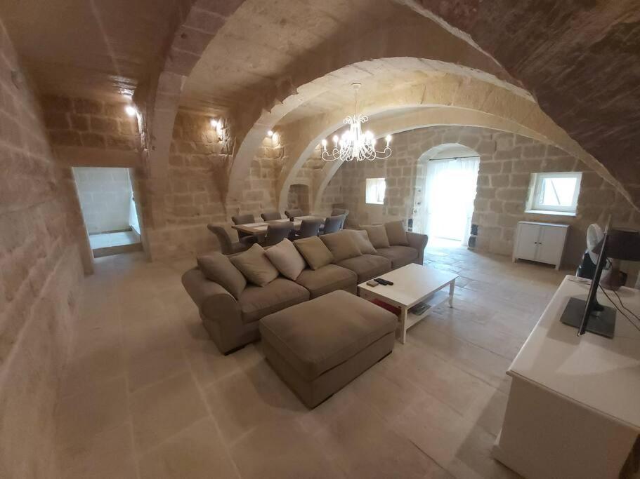 Farmhouse Villa With Large Pool And Garden In Gozo Għarb Eksteriør bilde