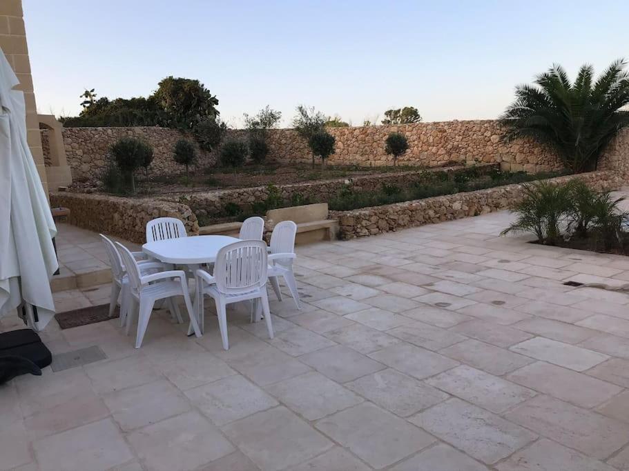 Farmhouse Villa With Large Pool And Garden In Gozo Għarb Eksteriør bilde